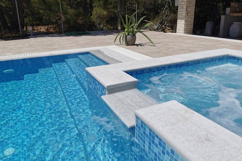 Fiore Di Rodi - Private Pool, Jacuzzi And Barbecue Іялісос Екстер'єр фото